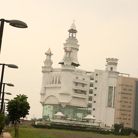 Amaris Hotel Serpong Tangerang Zewnętrze zdjęcie